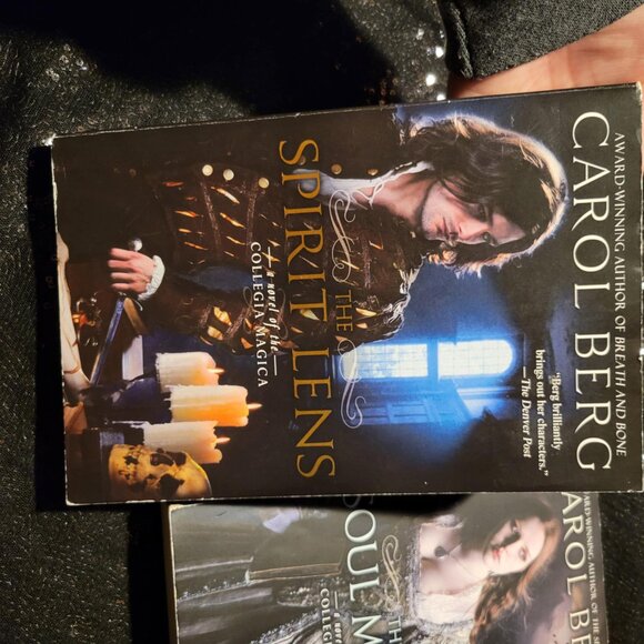 Carol Berg Book Set Collegia Magica Book 1, 2, 3 - Picture 13 of 14